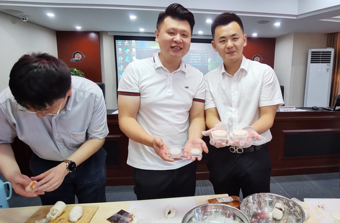 共青團(tuán)南昌市政建設(shè)集團(tuán)有限公司委員會(huì)舉辦了“承傳統(tǒng)文化，享團(tuán)圓美滿(mǎn)”中秋主題活動(dòng)6912.jpg